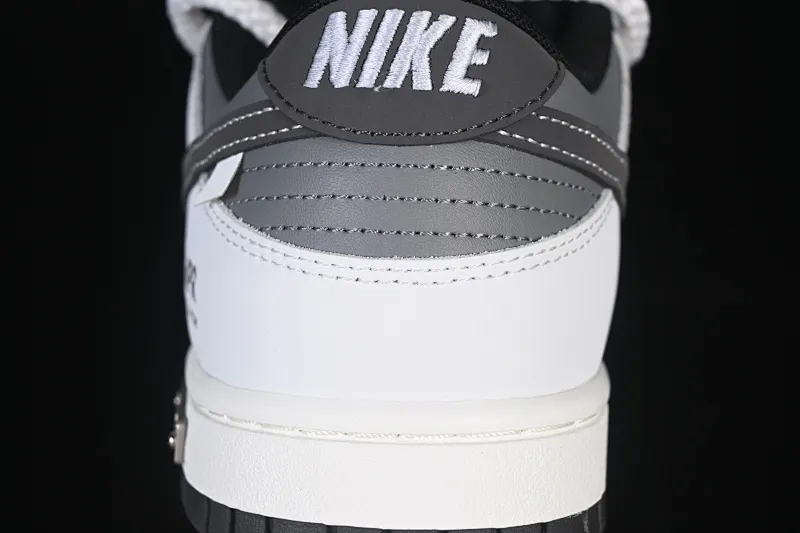 All Categories Nk SB Dunk Series Nk SB Dunk Low High-end Customized Low-top Shoes Nike SB Dunk Low "Just Do It" Straps Anniversary High-end Customized Low-top Casual Shoes WB0510-064